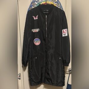 SHEIN Long Black Windbreaker with Patches